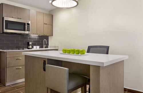 Bryan Hotel | Hyatt House Bryan/College Station