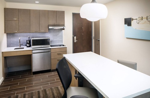 Tallahassee Hotel | Hyatt House Tallahassee Capitol – University