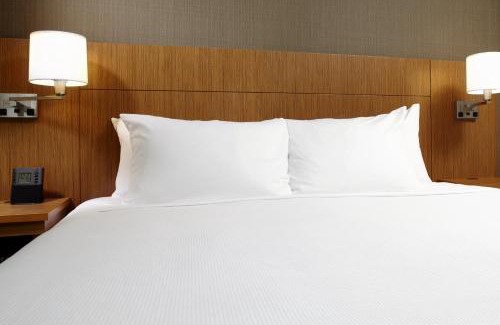 Lyndhurst Hotel | Hyatt Place Cleveland/Lyndhurst/Legacy Village