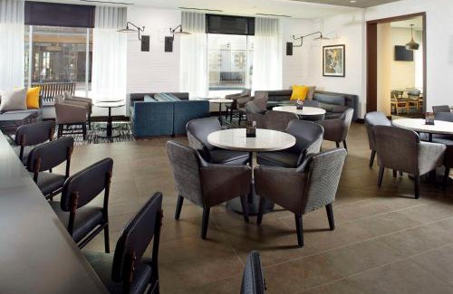 Lyndhurst Hotel | Hyatt Place Cleveland/Lyndhurst/Legacy Village