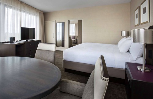 Joffre Hotel | Hyatt Regency Pittsburgh International Airport