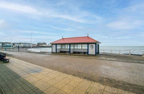 Aberystwyth Apartment | Hyddgen Apartment - One Bedroom Apartment, Sleeps 2