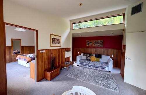 Punakaiki Ski Chalet | Hydrangea Cottages