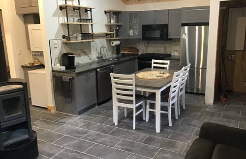 Algoma District House | Hyggeligt Hus, Hyggeligt Hus Getaway