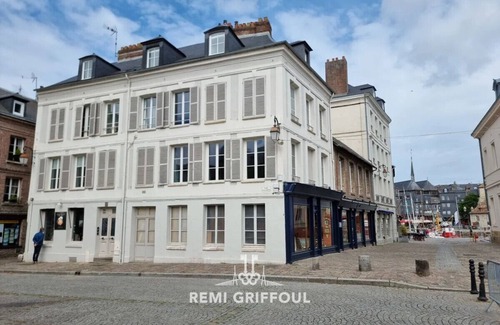 Enclos Apartment | Hypolite 1 | Cosy Apartment | 80 meters from the Port of Honfleur | 2 guest