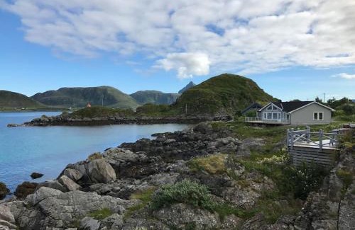 Flakstad House | Hytte ved sjøen