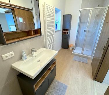 Oberteisbach Apartment | I Apartment Dingolfing Ferienwohnung Kronwieden I