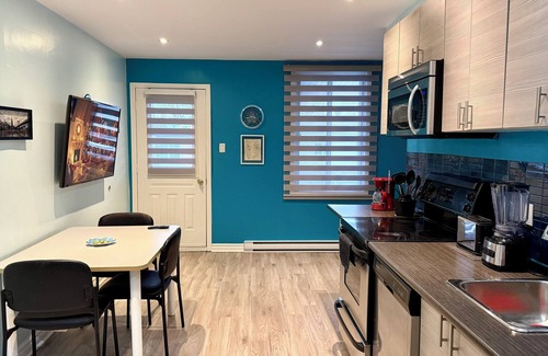 Longueuil House | I-Cosy & Bright Apartment near Old Port Montreal/South Shore