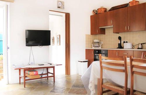 Kalopanayiotis House | I Plateia