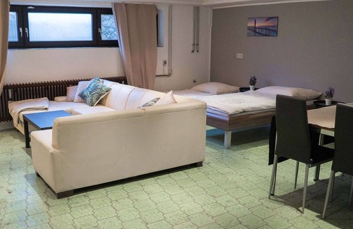 Vohburg an der Donau Apartment | I02a cozy apartment with WiFi & washing machine