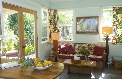 Wailuku Heights Bed & Breakfast | Iao Valley Inn