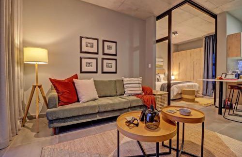 Menlo Park Apartment | IBella's at The Urban