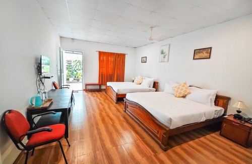 Valparai Bed & Breakfast | Ibex Resorts, Valparai (Mistly)