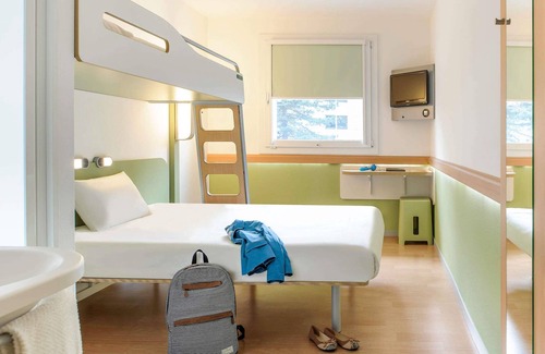 Chateau-Gaillard Hotel | Ibis Budget Ambérieu-En-Bugey Château-Gaillard
