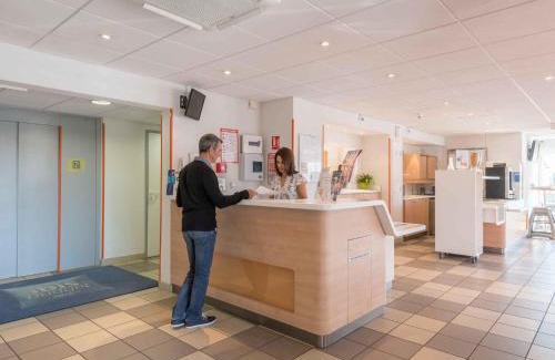 Chateau-Gaillard Hotel | ibis budget Amberieu en Bugey/Chateau Gaillard A42