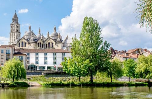Perigueux Hotel | ibis Périgueux Centre