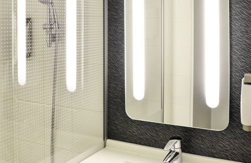 Saint-Omer Hotel | ibis Saint Omer Centre