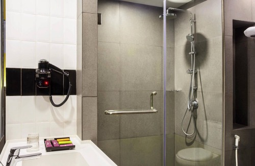 Kalimalang Hotel | ibis Styles Bekasi Jatibening