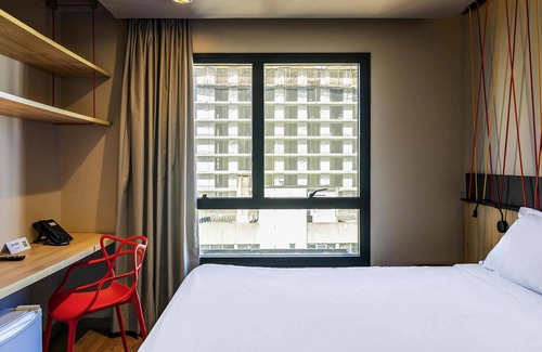 Auxiliadora Hotel | Ibis Styles Porto Alegre Moinhos de Vento