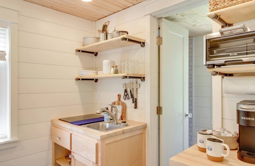 Northeast Itasca Apartment | Ice Fishing on South Fork Lake: Nashwauk Studio!