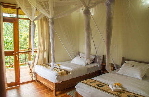 Western Region Cabin | Ichumbi Gorilla Lodge