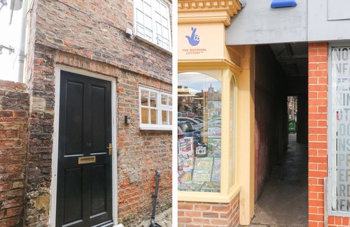 Thirsk Cottage | ICKLE PICKLE COTTAGE, pet friendly in Thirsk