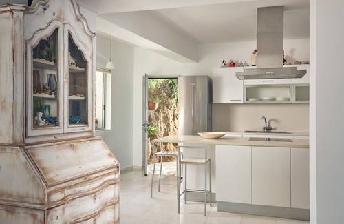 Argassi Villa | Iconic Ionian Mudita Villa