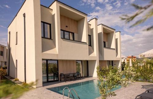Golem Villa | Id-Real Villa