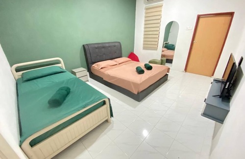 Keladong House | Idaman PCB Guest House