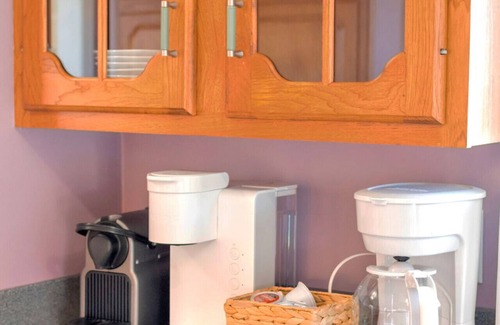 Arrington House | Ideal for a large family, few couples, or girlfriends to spend a long weekend/mountain getaway