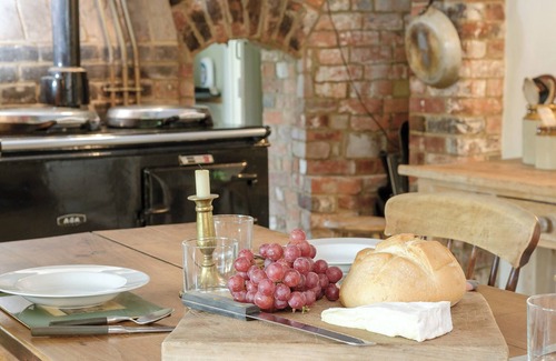 Axford Cottage | Ideal for couples or friends holidaying together.