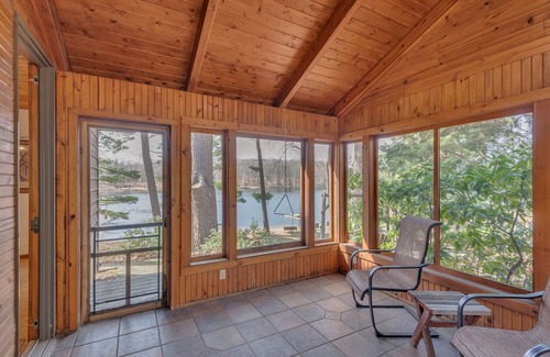 Grand Junction House | Ideal for family reunions! 5 bedrooms, 3 bathrooms, private beach.