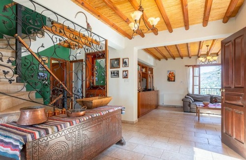 Peristerona Villa | IDEAL FOR LARGE PARTIES Stone Villa, Huge pool, Near to the sea/Latchi
