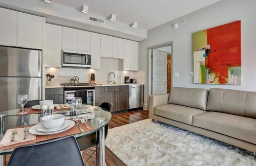 Garden Hills Apartment | Ideal for Professionals | Co-working Lounge & Fast Wifi