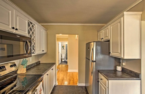 Allouez House | Ideal Green Bay Home < 3 Mi to Lambeau Field!
