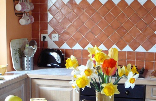 Err House | Ideal house for a family of 8 on ERR, 5 km from Spain and 20 minutes from the slopes.
