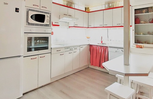 Soto de Cangas House | Ideal house for families. Private heated swimming pool.