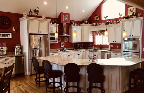 Big Creek House | Ideal location, Lakefront, Hot Tub, 2 Story Dock, 2 kitchens, 2 Ice Maker