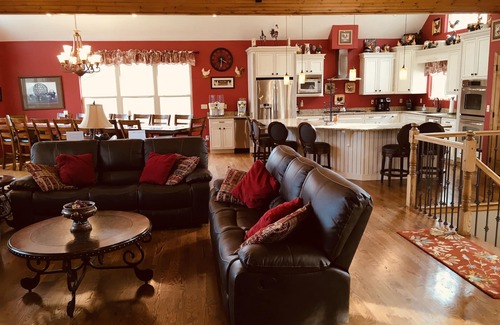 Big Creek House | Ideal location, Lakefront, Hot Tub, 2 Story Dock, 2 kitchens, 2 Ice Maker