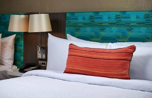 Sherwood - Tualatin North Hotel | Ideal Mix of Comfort and Value! Free Breakfast, Indoor Pool, Pets Allowed!