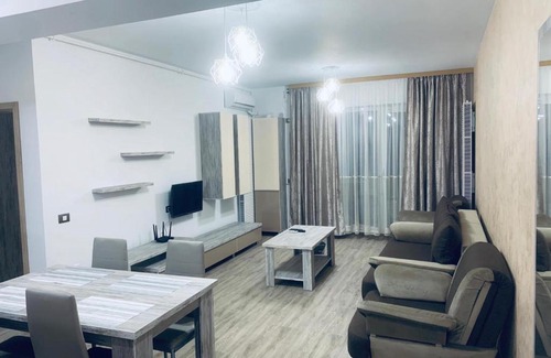 Constanta Apartment | Ideal MoonLight Residence
