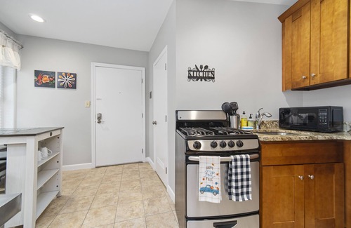 North End Apartment | Ideal North End 1brm Central To Everything