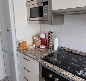 Timon Apartment | Ideal para estancias para Aeropuerto, Ifema y Mad Cool