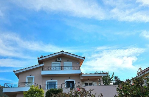 Chalcis Villa | Ideal place for peace and tranquility, away from the noise of the city.