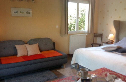 Pessac House | ideally located to visit Bordeaux and its region