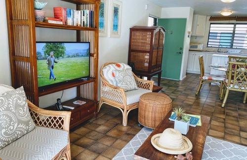 Garrison Historic Area Condo | Ideally located Two Bedroom Apartment close to beach