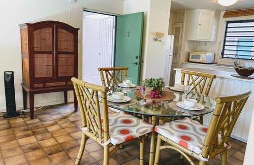 Garrison Historic Area Condo | Ideally located Two Bedroom Apartment close to beach