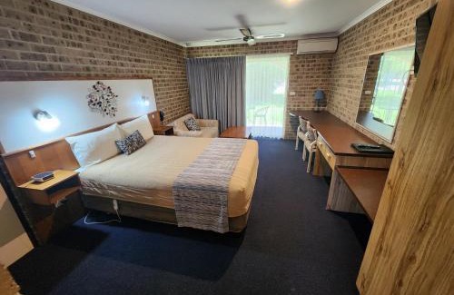 Pambula Hotel | Idlewilde Town & Country Motor Inn