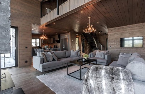 Idre Ski Chalet | Idre Sky Mountain Lodge- Ski in Ski out