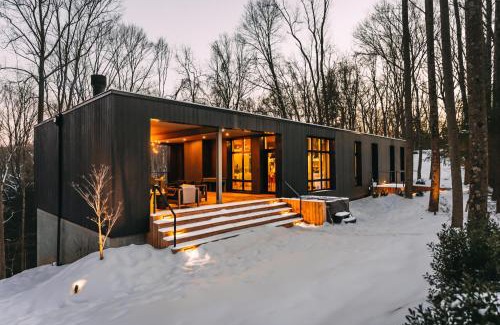 South Bloomingville House | Idyll Reserve - Hocking Hills